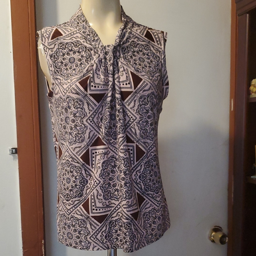 Tommy Hilfiger Gray and White Sleeveless Tie Front Blouse